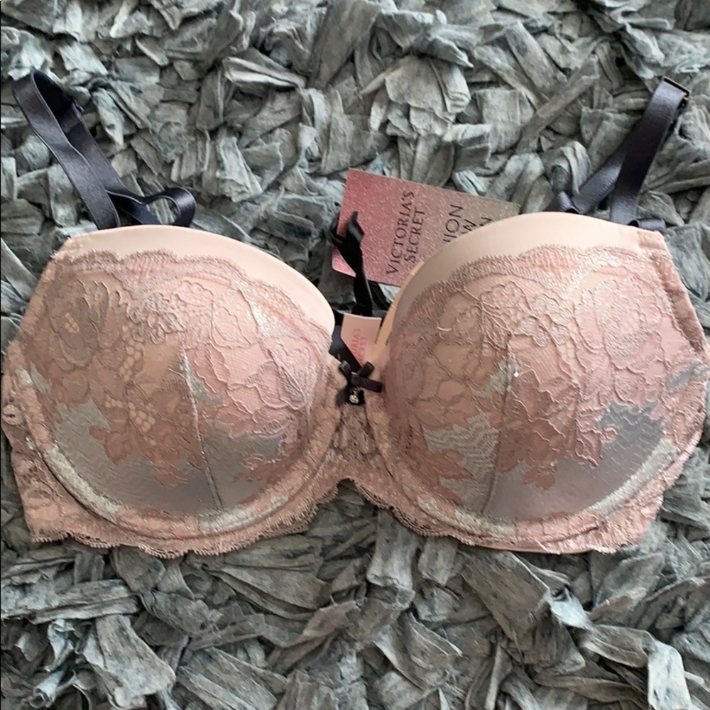 VS 34D Bra